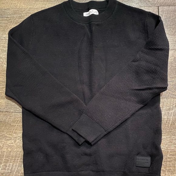 Zara Men's Ribbed Black Sweater - Picture 2 of 2